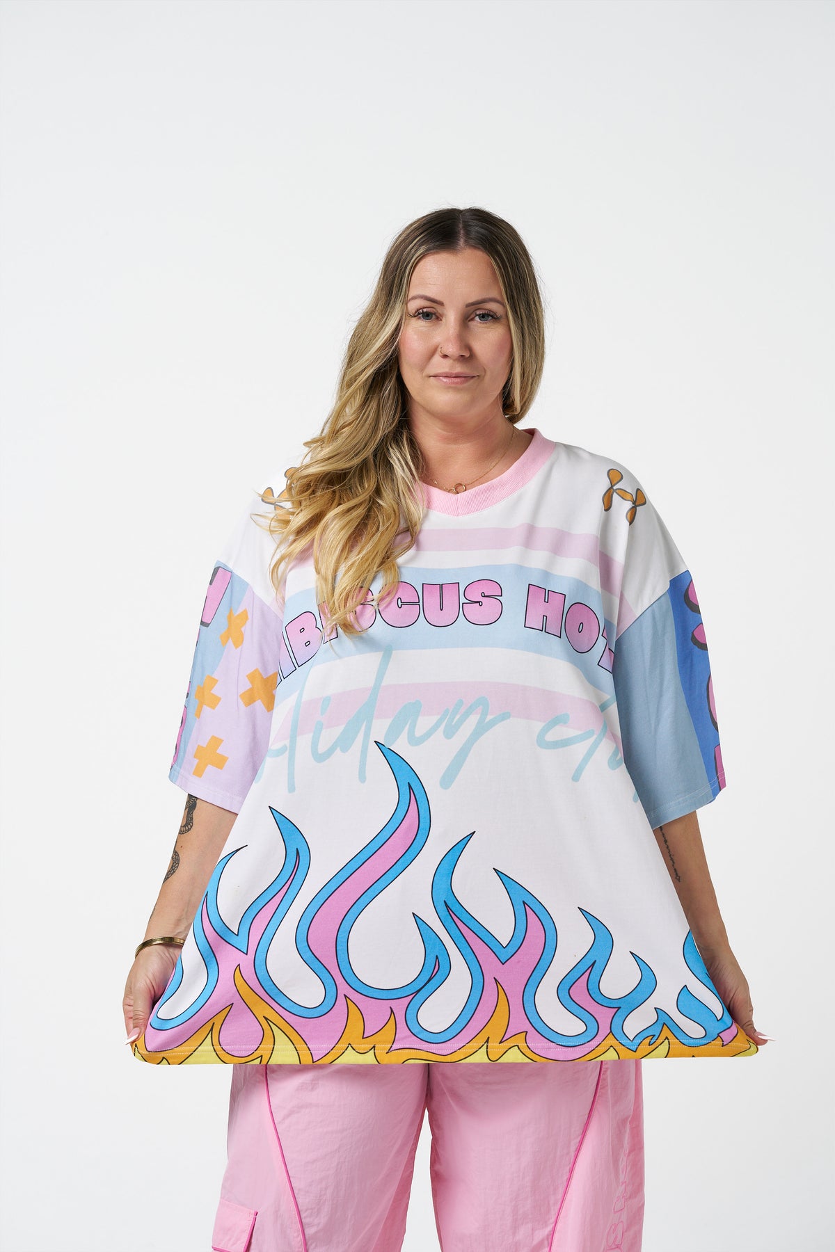 Hot days cool nights V neck tee