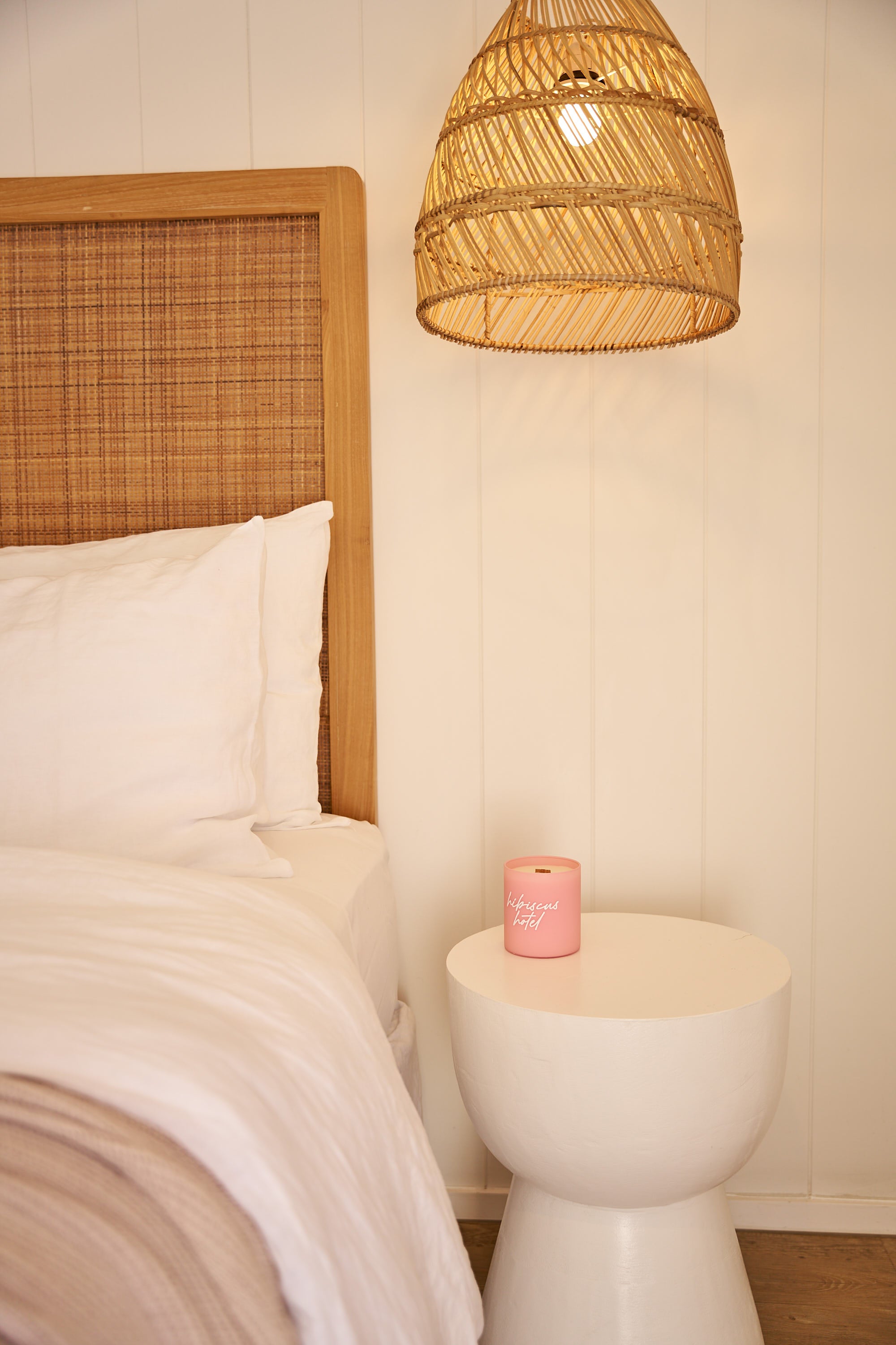 Hibiscus Hotel Signature scent Candle XL